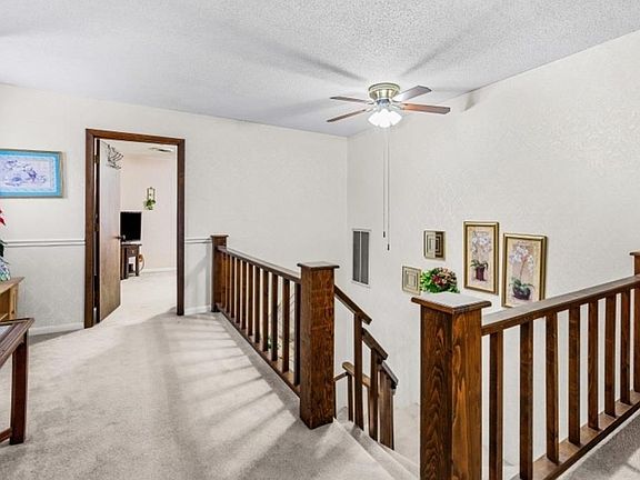 32nd image of 580 Gamaliel Rd