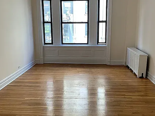 2586 Broadway, New York, NY