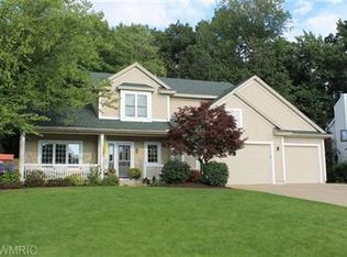 7246 Decosta Dr NE, Rockford, MI 49341
