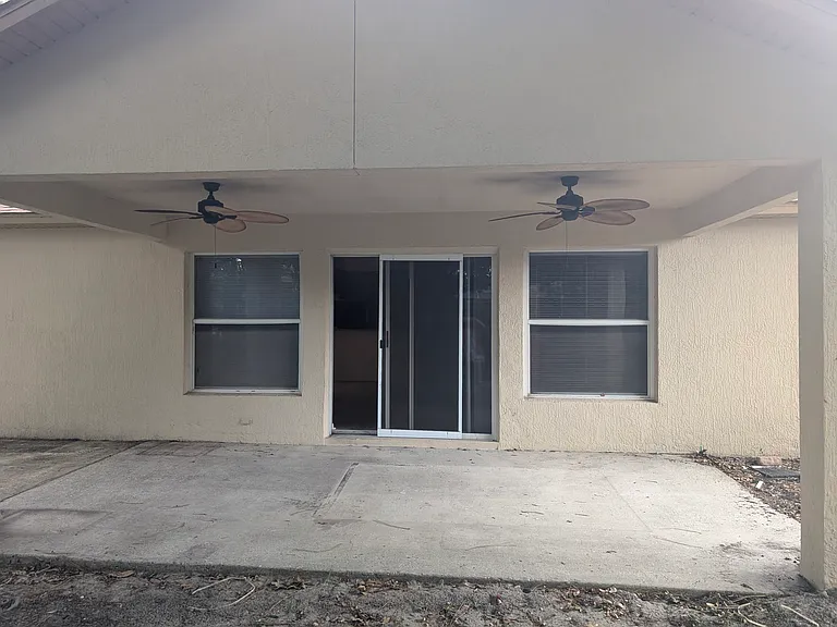 452 E Hillcrest St — Photo 15