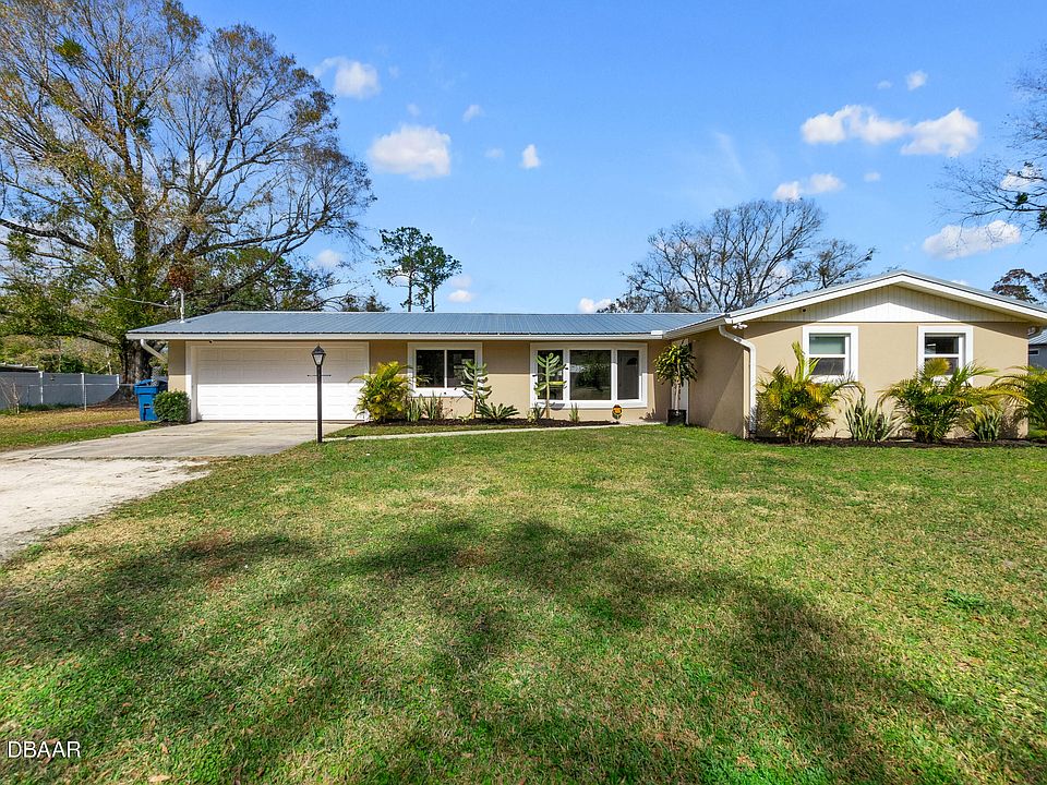 1st image of 1944 Poinsettia Dr