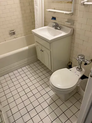 Rented by McDonagh Real Estate | media 19