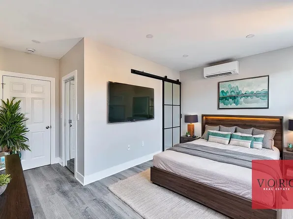 30-86 42nd Street image 3 of 4