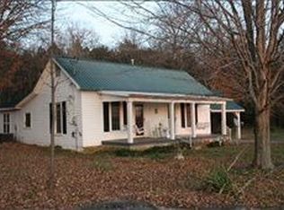 1563 Church St, Christiana, TN 37037