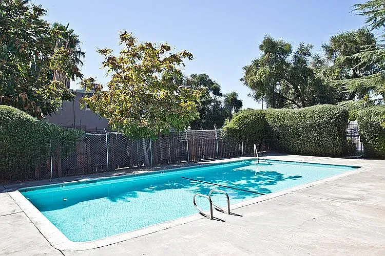 5608 Hillsdale Blvd #C — Photo 19