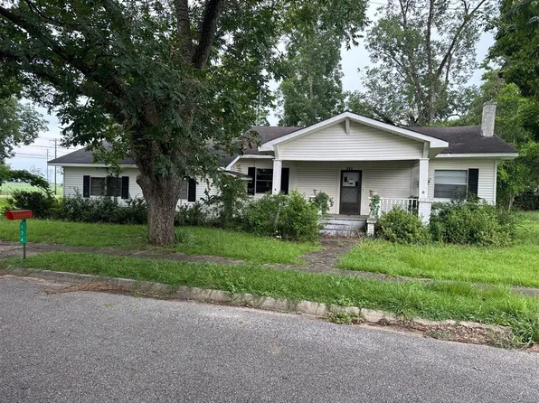 136 Gilmore St, Newville, AL 36353