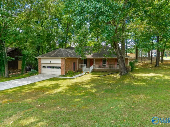 210 Creek Trl, Madison, AL 35758