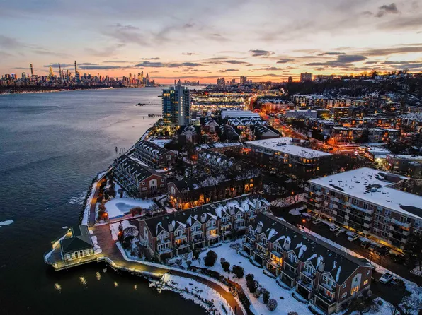 21 Grand Cove Way image 1 of 44