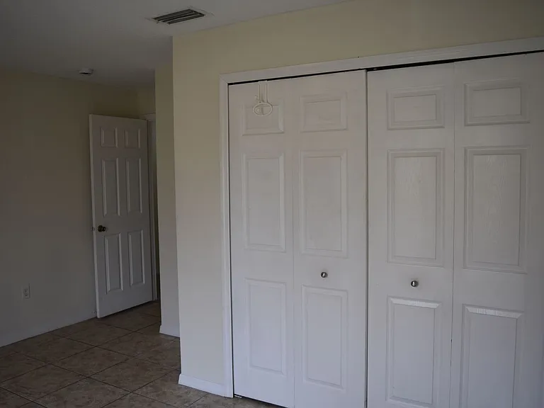 334 Bordeaux Ave NE — Photo 33