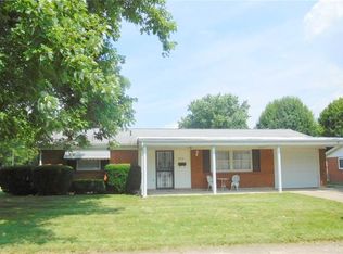 404 Joellen Pl, Englewood, OH