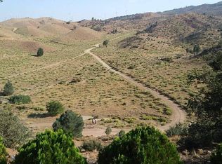 17411 Summers Dr, Tehachapi, CA 93561