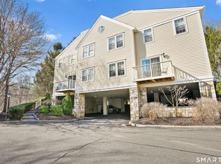 629 Danbury Rd APT 43, Ridgefield, CT 06877