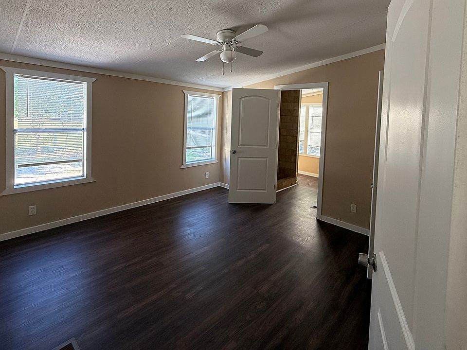 2nd image of 19915 Espinosa Ln