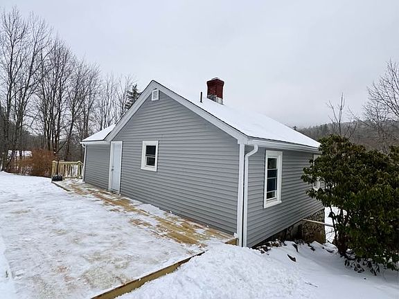 4th image of 47 Blackberry St
