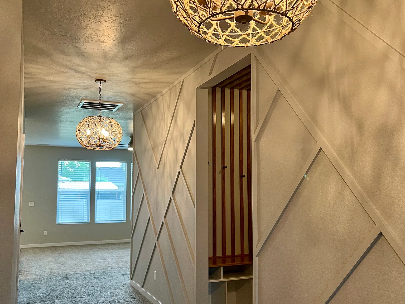 4 bed, 2025 sqft, $2,795 — Photo 4