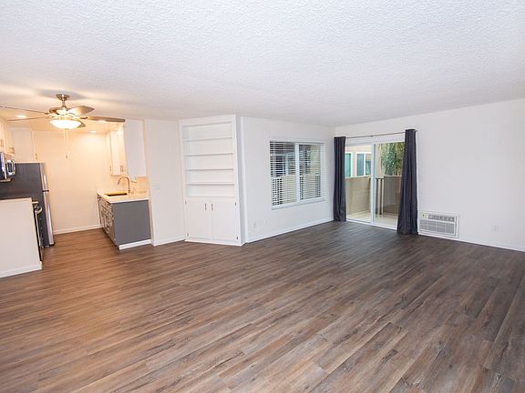 3rd image of 4070 Kansas St APT 209