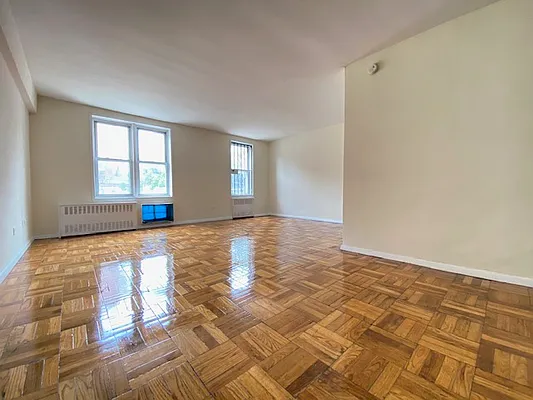 Rented by Queens Apartments Realty LLC | media 15