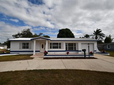 2255 Leslee Lake Dr N, Saint Petersburg, FL, 33713