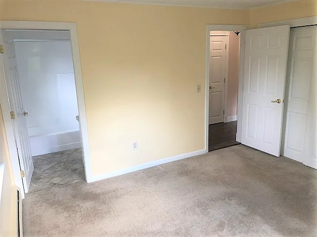 663 Essex St #1 — Photo 10