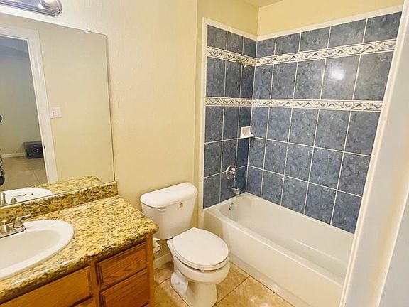 5th image of 4073 Westland Dr #15