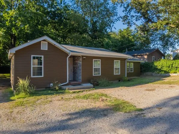 2235 Lyon St, Batesville, AR 72501