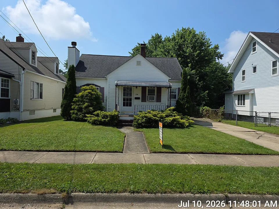 794 Silvercrest Ave