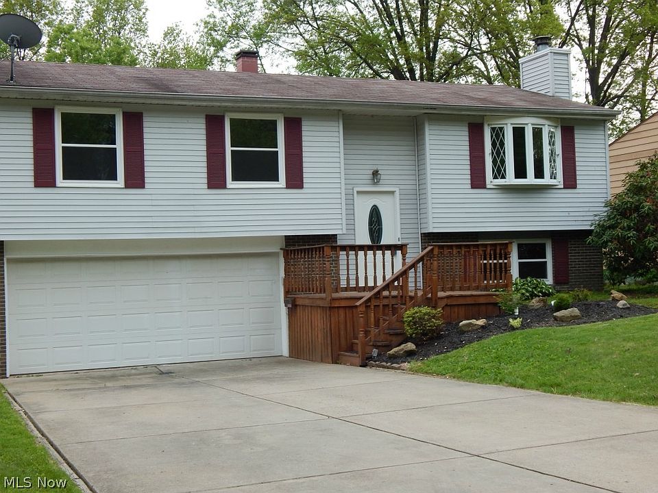 1st image of 138 Blossom Dr