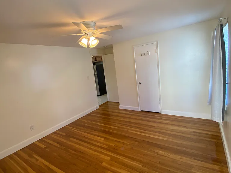 555 Main St #2 — Photo 10