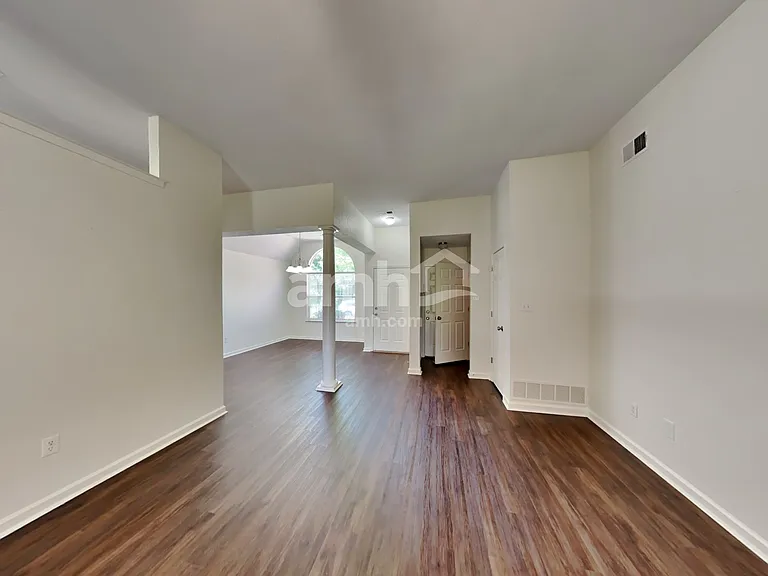 4453 Graham Lake Dr — Photo 5