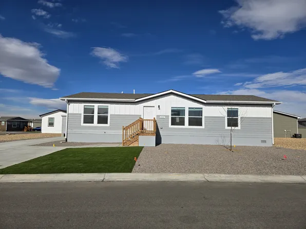 2105 Willow Crossing Pkwy Plan, Willow Crossing