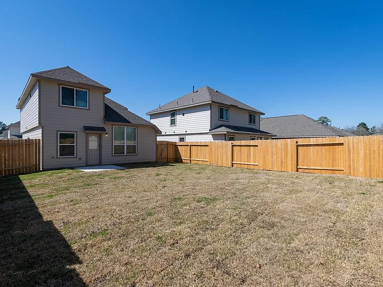 25239 Sanitas Valley Dr — Photo 3