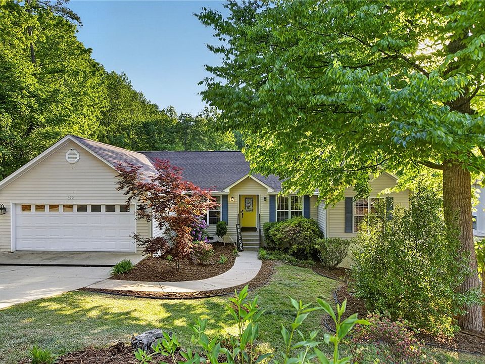 1st image of 322 Shorecrest Dr