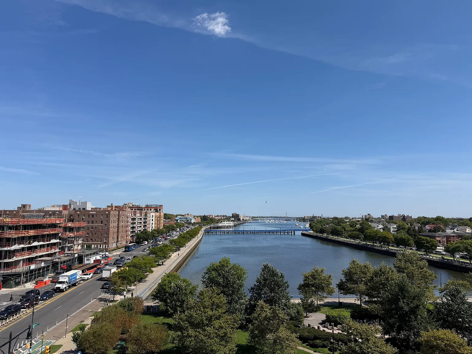 10 Shore Boulevard — Photo 4