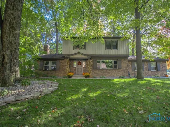 1755 Woodhurst Dr, Toledo, OH 43614