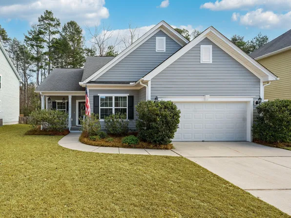 136 Daniels Ridge Dr, Summerville, SC 29485