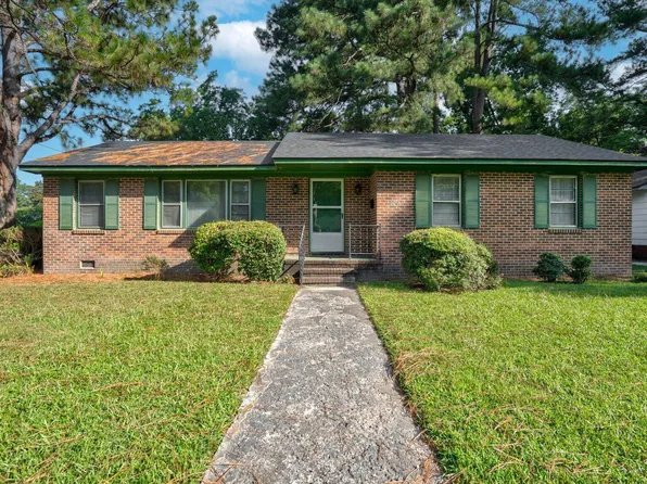 900 Shepard Dr, Rocky Mount, NC 27801