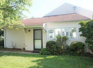15 Chesapeake Ct, Barnegat, NJ 08005