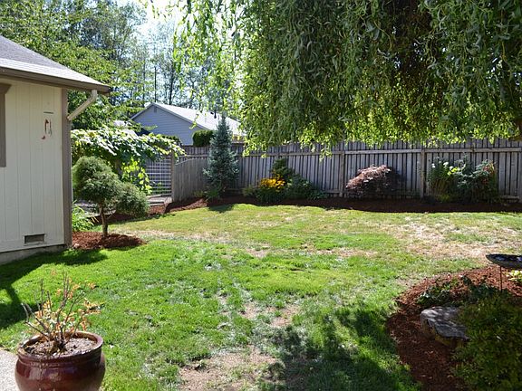 4th image of 410 96th Ave SE