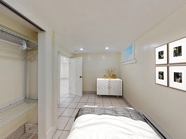 4 Mark St #1 — Photo 10