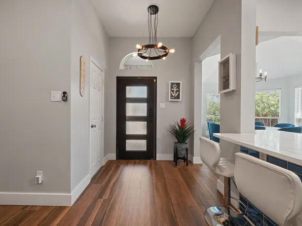 6402 Bluebonnet Dr, Rowlett, TX 75089