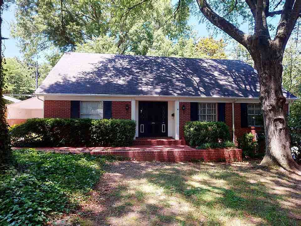 1st image of 224 Troy Cir