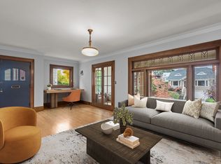 114 N 74th St #A, Seattle, WA 98103