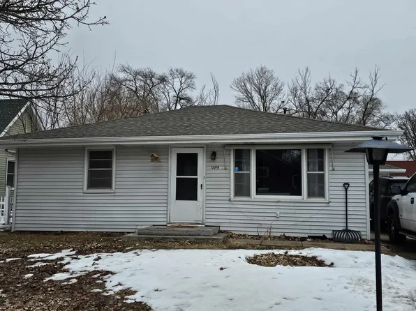 109 N McCabe Ave., North Platte, NE 69101