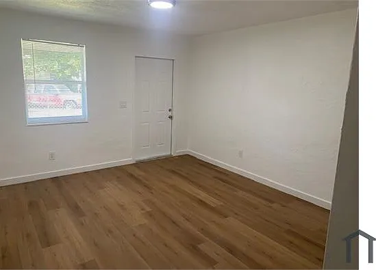 2 bed, 783 sqft, $2,025 — Photo 2
