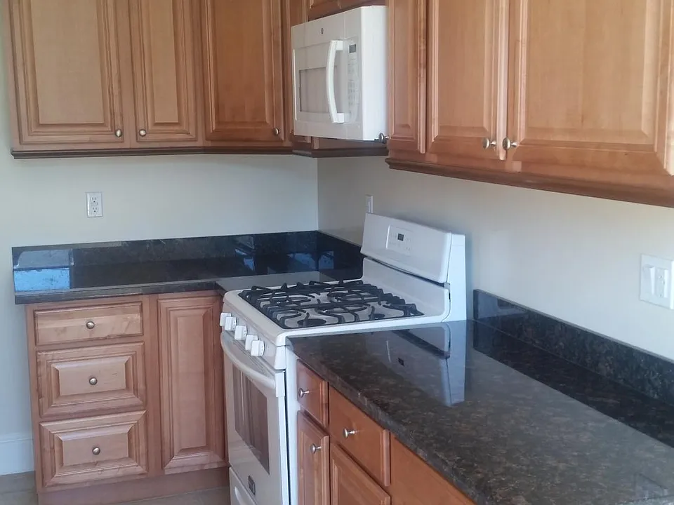 Looking toward kitchen from breakfast nook