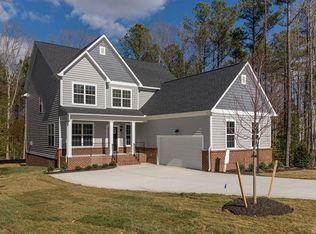 16312 Fox Creek Forest Dr, Moseley, VA 23120