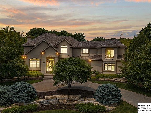 4th image of 910 N 143rd Avenue Cir