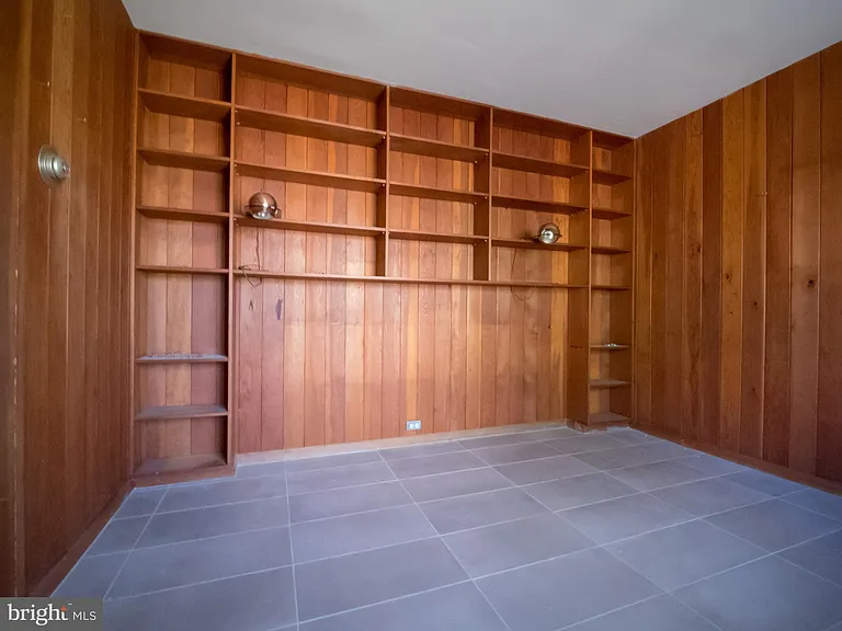 4313 Woodlark Dr — Photo 7