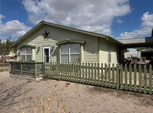 104 Jonathan, Three Rivers, TX 78071