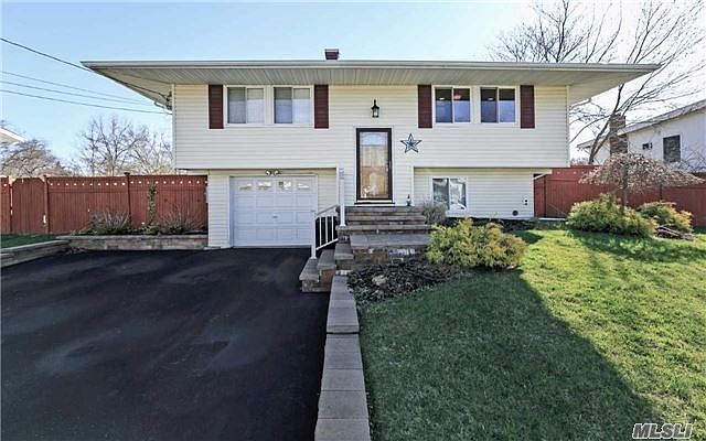 1st image of 21 Buckskin Ln